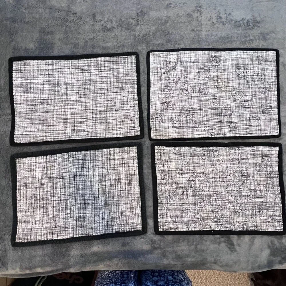 Set Of 4 Handmade Quilted‎ Placemats With Red & Orange Poppies Floral Design